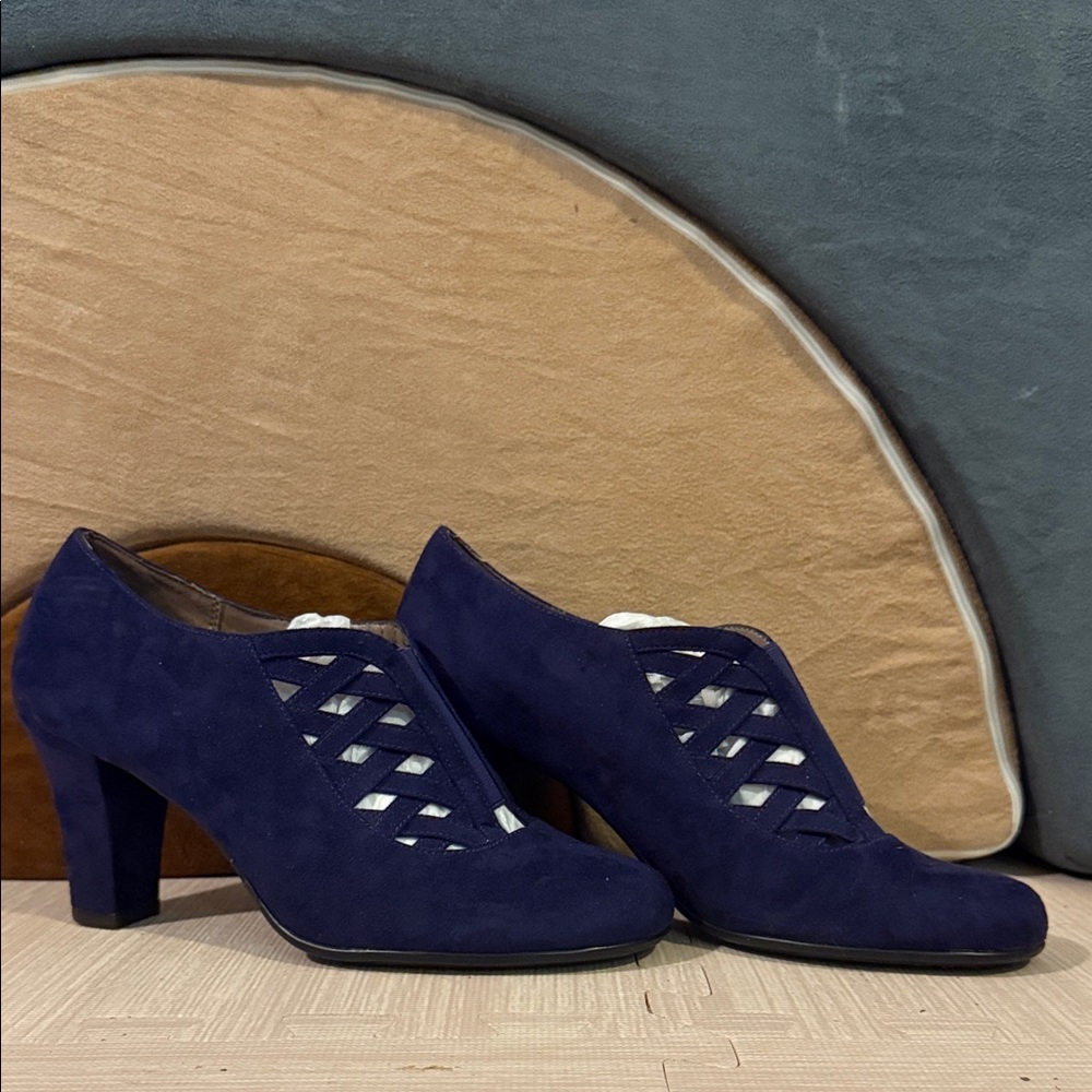 AEROSOLES Plum Heeled Shoes